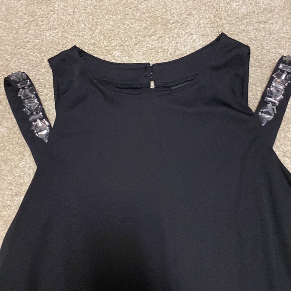 Fancy Top - Picture 3 of 5